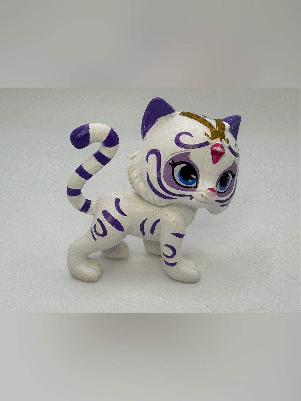 Viacom White & Purple Bengal Tiger Princess Mini Figurine Collectible